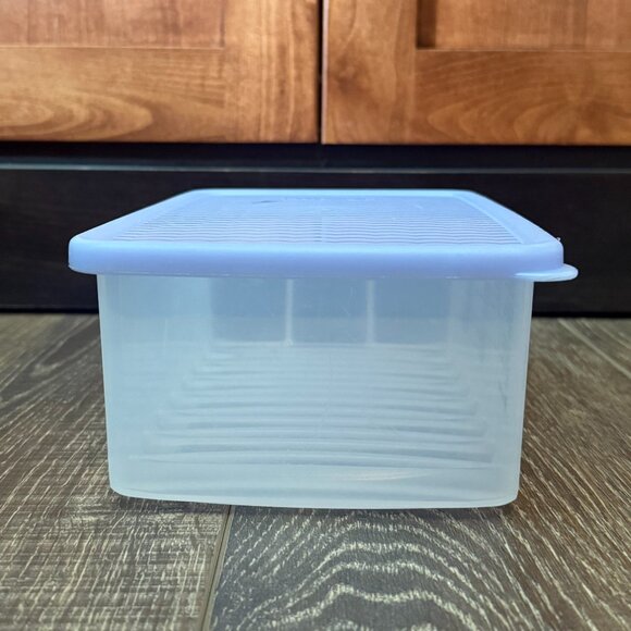 Tupperware Fridgesmart Medium Vented Container - Picture 4 of 15